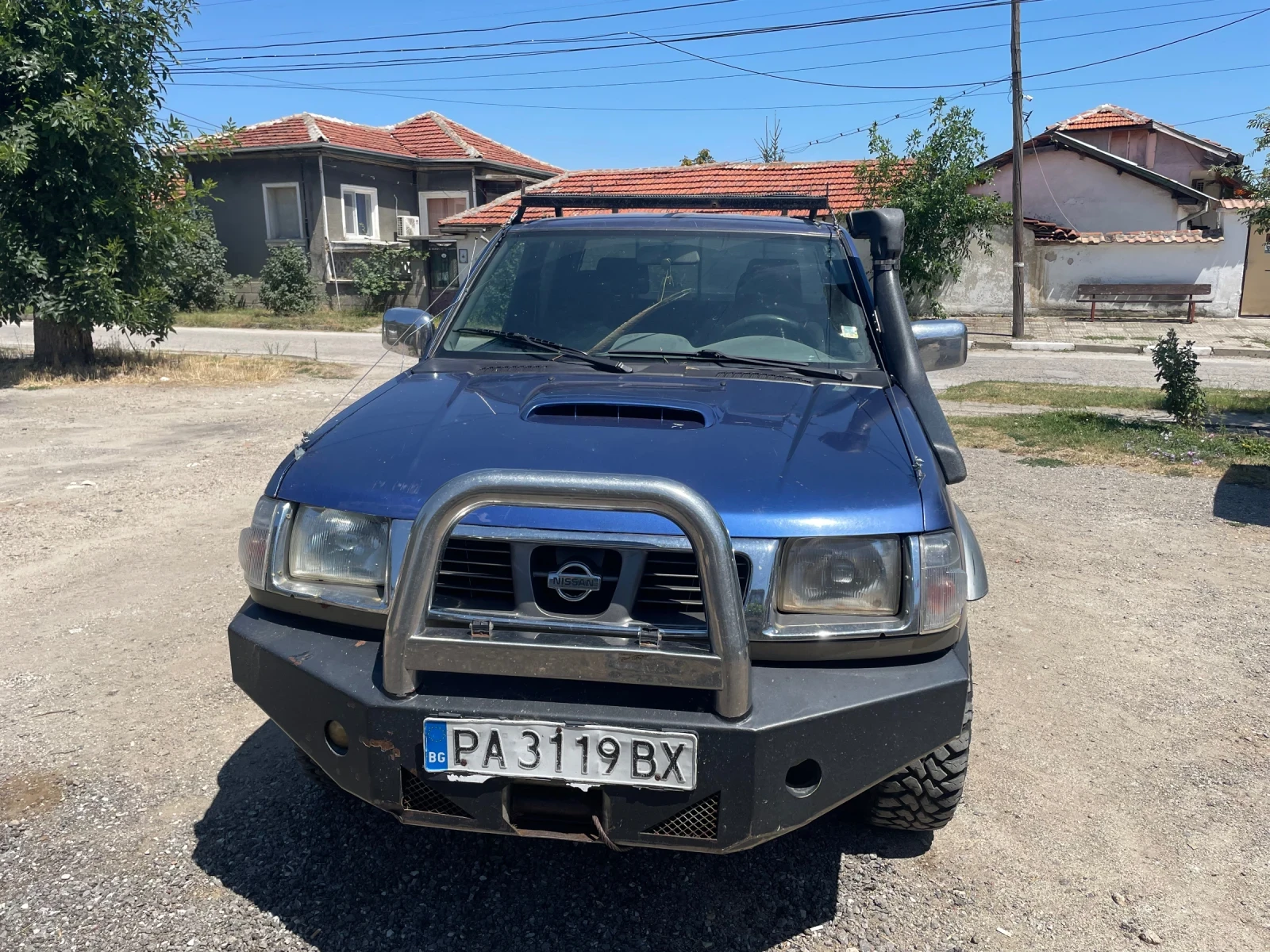 Nissan Navara, снимка 2 - Автомобили и джипове - 55501379