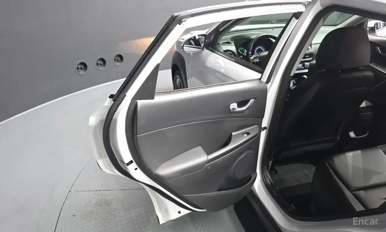 Hyundai Kona Подгрев* Камера* Кожа* 1-собственик* , снимка 15 - Автомобили и джипове - 55788586
