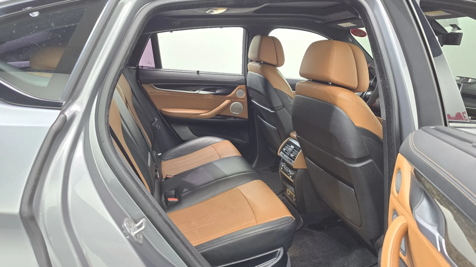 BMW X6 XDRIVE M50D * 4-ТУРБИНИ* FULL * КРАЙНА ЦЕНА* , снимка 16 - Автомобили и джипове - 56124336