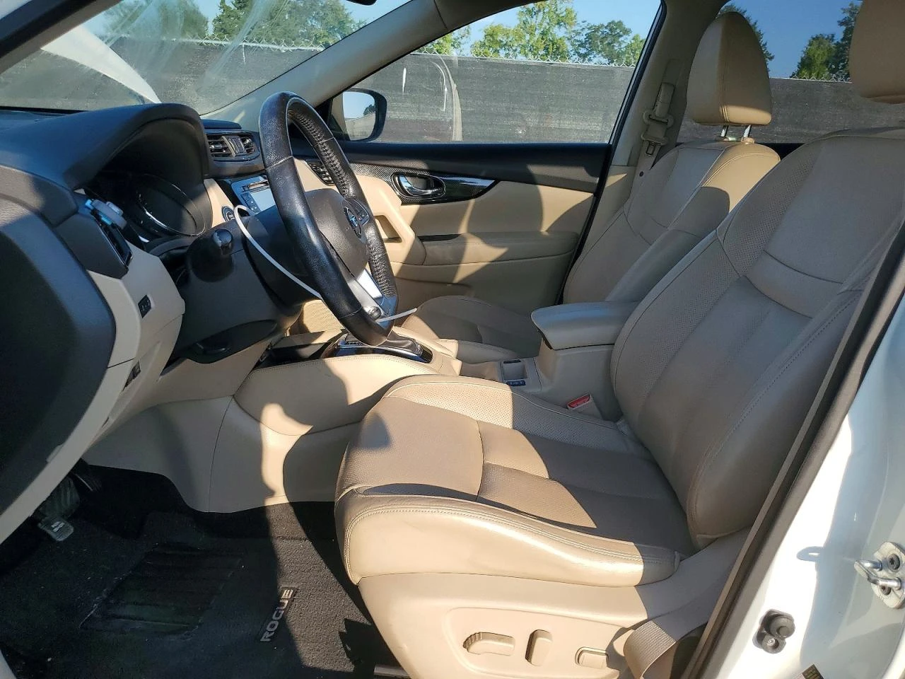 Nissan Rogue 2.5l Sl, снимка 7 - Автомобили и джипове - 56145922