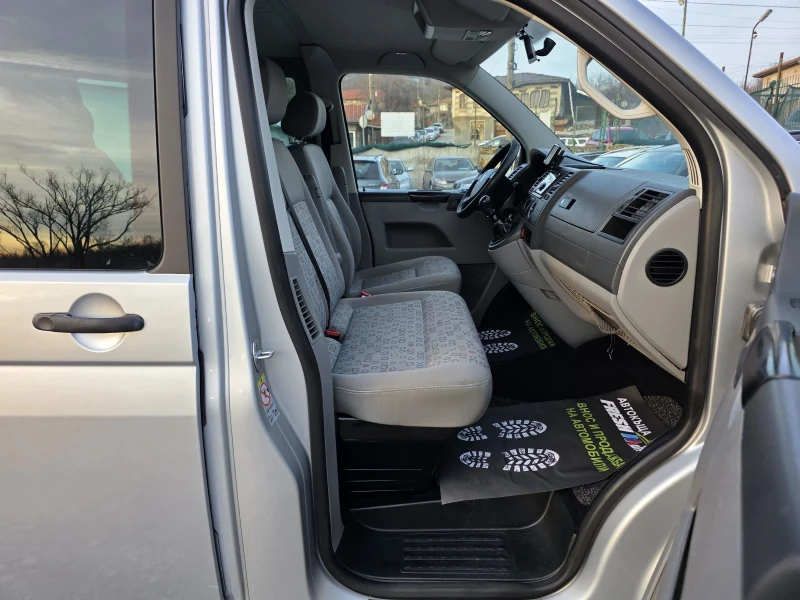 VW Transporter 2.5 TDI 131 К.С. 6 МЕСТА/ ДЪЛГА БАЗА / КЛИМАТИК, снимка 11 - Бусове и автобуси - 53039324