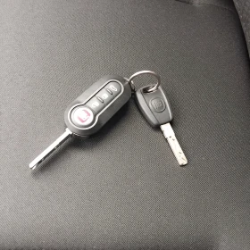 Fiat 500 1.0MILD HYBRID 7000KM, снимка 13