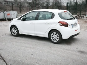 Peugeot 208 ЛИЧЕН автомобил, снимка 3