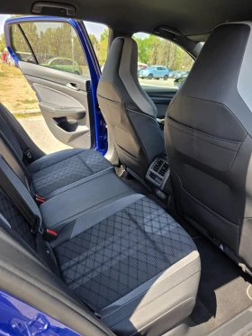 VW Golf 1.5 eTSI R-Line DSG, снимка 13