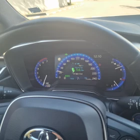 Toyota Corolla Туринг спорт, снимка 5