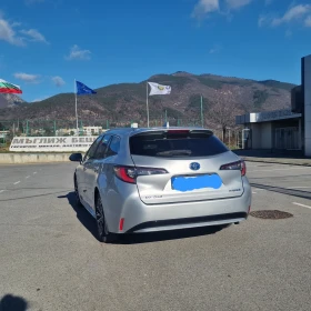 Toyota Corolla Туринг спорт, снимка 3