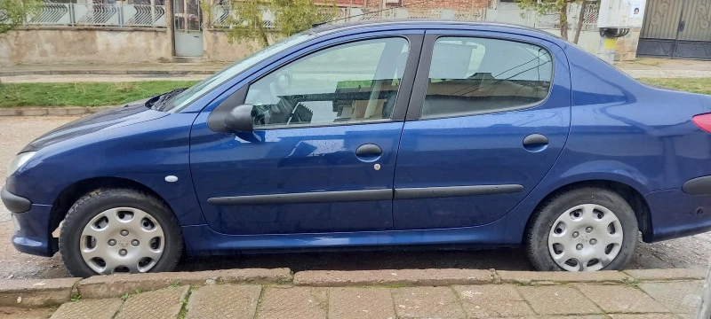 Peugeot 206, снимка 3 - Автомобили и джипове - 45834935