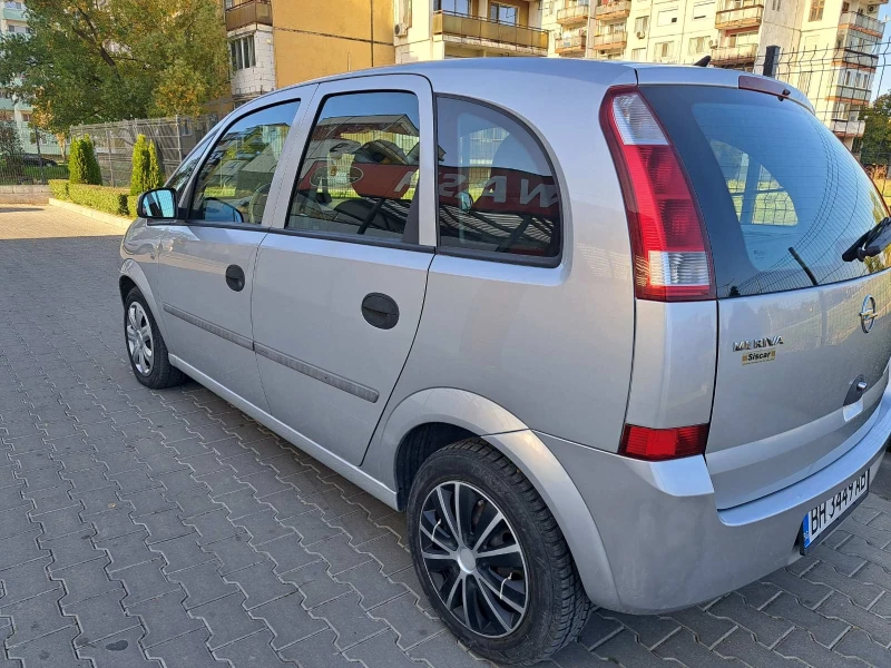 Opel Meriva 1.6 бензин , снимка 4 - Автомобили и джипове - 47750314