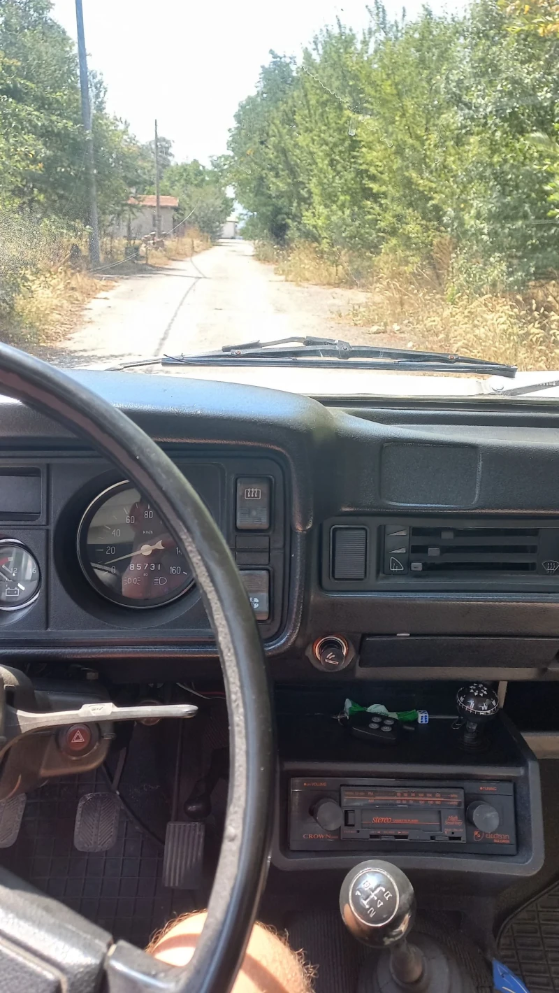 Lada 2105, снимка 5 - Автомобили и джипове - 52337585