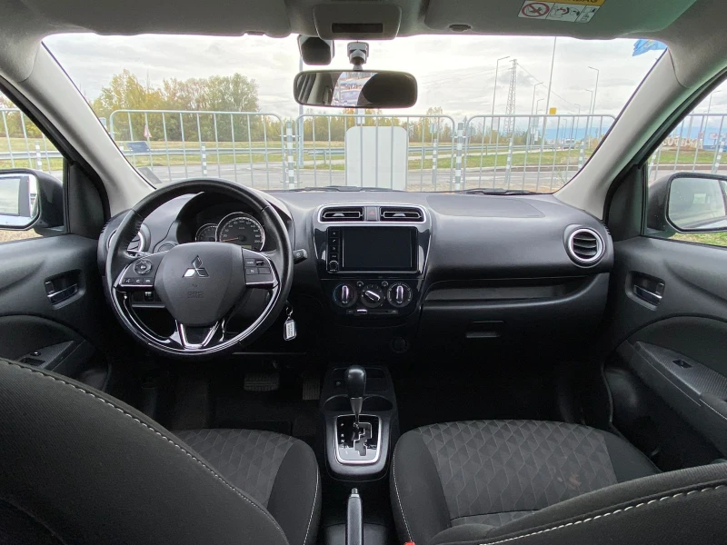 Toyota Yaris Mitsubishi AUTOMAT ГАРАНЦИОНЕН * * BLACK FRIDAY* *, снимка 12 - Автомобили и джипове - 52456469