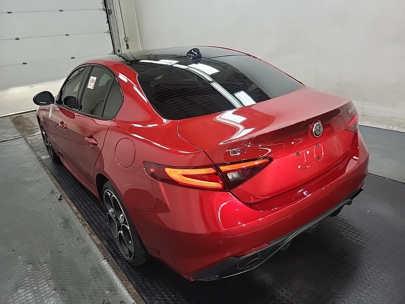 Alfa Romeo Giulia VELOCE* * CARFAX* * АВТОКРЕДИТ* * , снимка 4 - Автомобили и джипове - 52618621