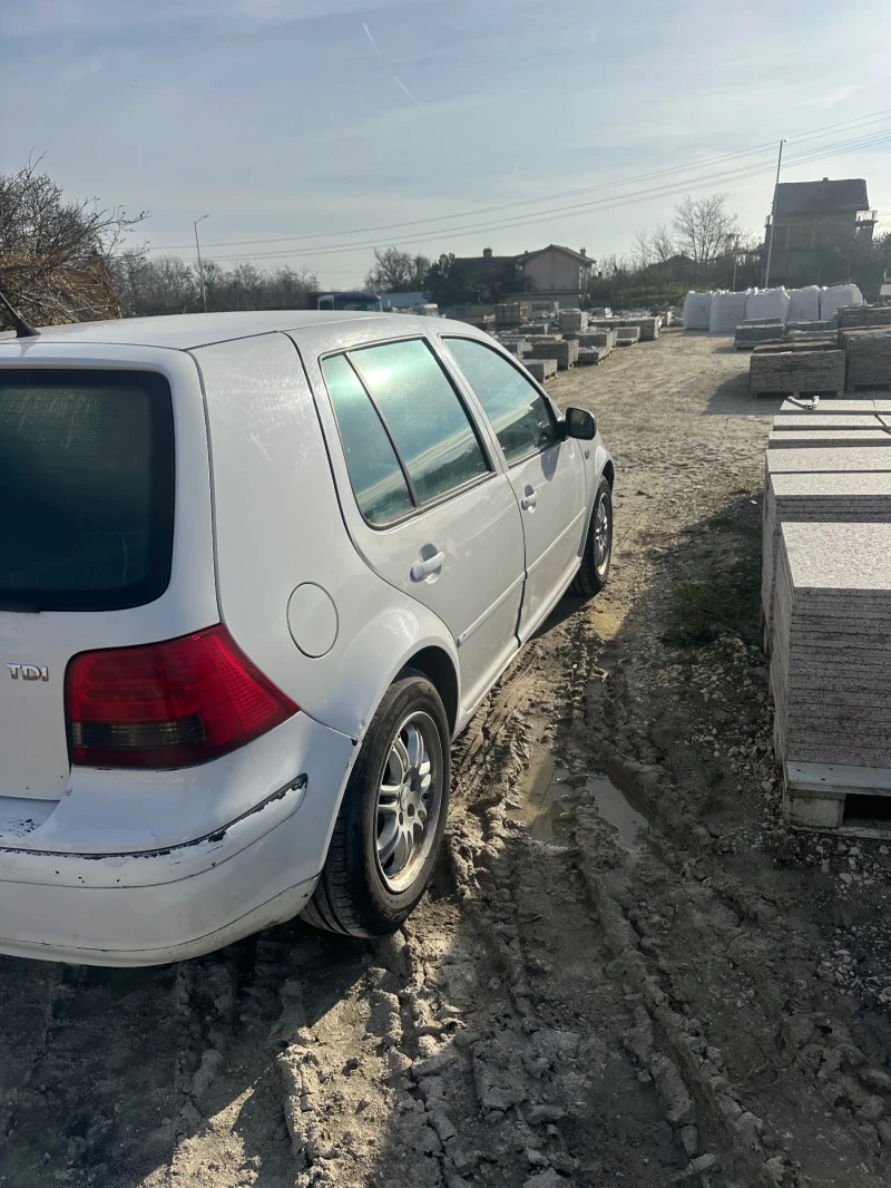 VW Golf 4, снимка 2 - Автомобили и джипове - 52800423