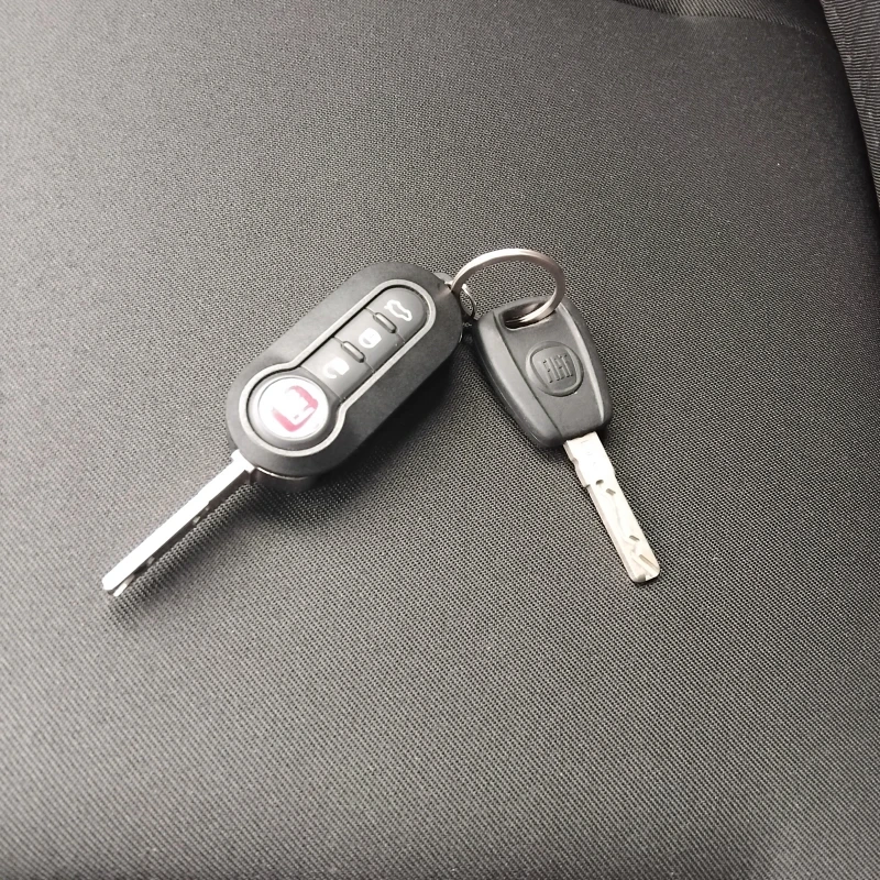 Fiat 500 1.0MILD HYBRID 5000KM, снимка 13 - Автомобили и джипове - 52855530