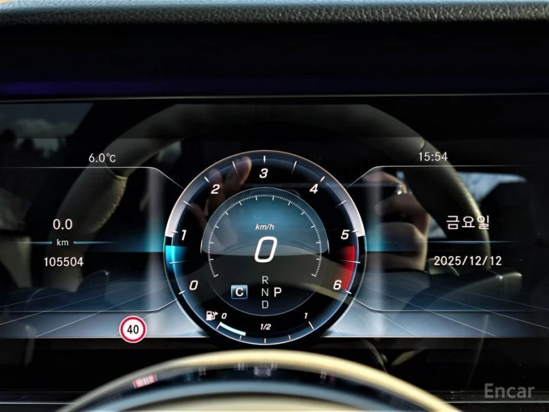 Mercedes-Benz E 220, снимка 9 - Автомобили и джипове - 52887112