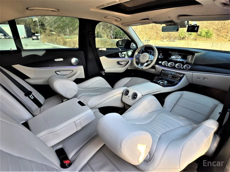 Mercedes-Benz E 220, снимка 6 - Автомобили и джипове - 52887112