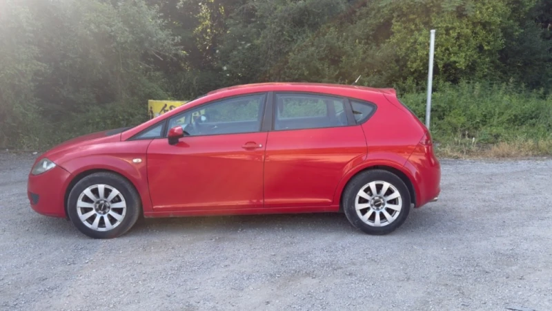 Seat Leon 1.6i, снимка 3 - Автомобили и джипове - 52946986