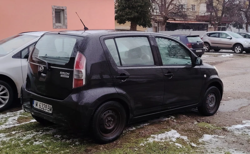 Daihatsu Sirion, снимка 2 - Автомобили и джипове - 53262579