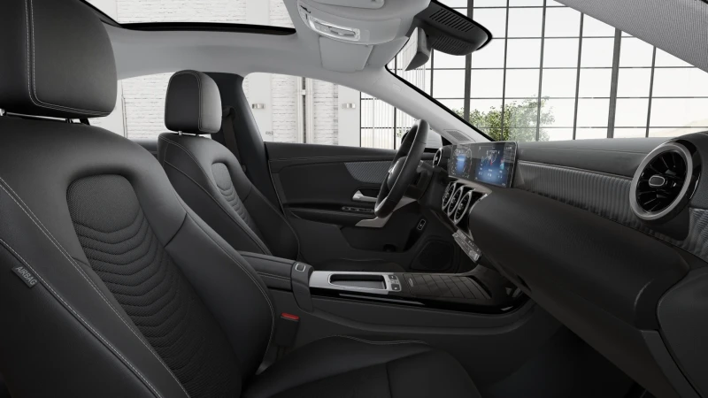 Mercedes-Benz CLA 180, снимка 9 - Автомобили и джипове - 53560951