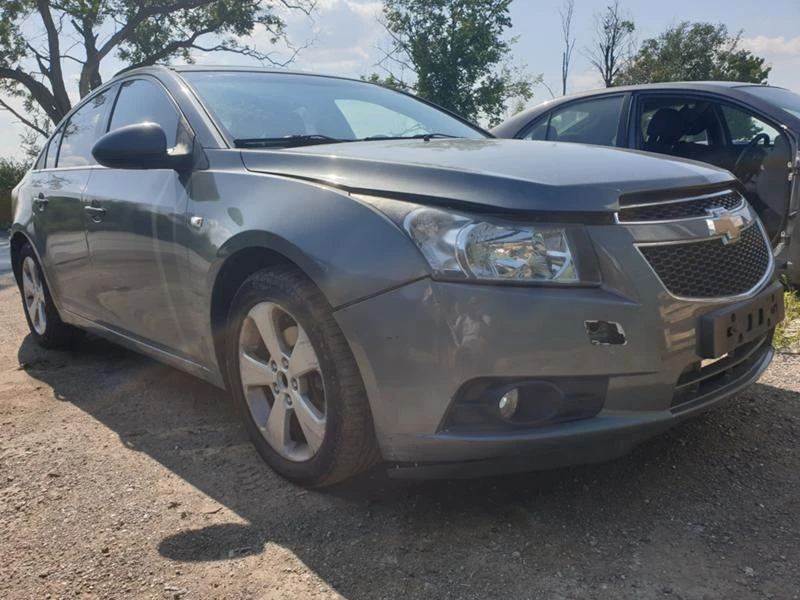 Chevrolet Cruze 2.0D, снимка 3 - Автомобили и джипове - 33587579