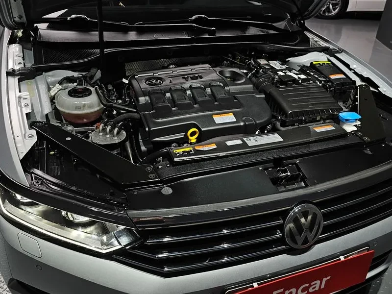VW Passat 2.0 TDI - САМО 30% АВАНС, снимка 11 - Автомобили и джипове - 55737189