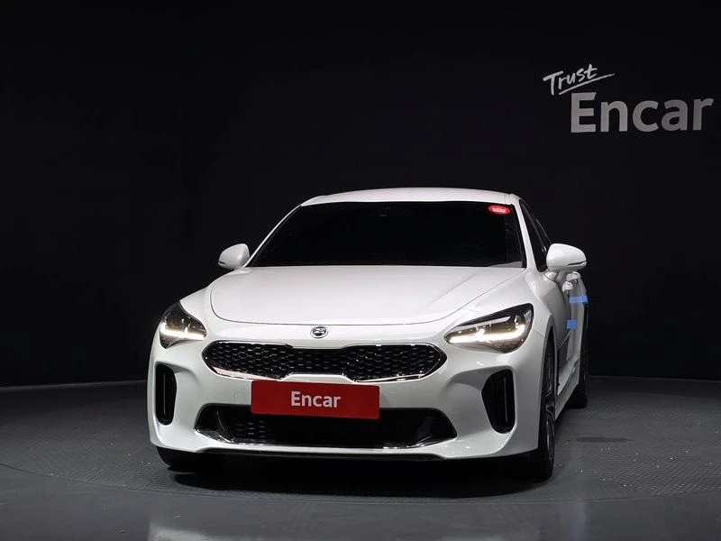 Kia Stinger 2.0 Automatic, снимка 3 - Автомобили и джипове - 55880054
