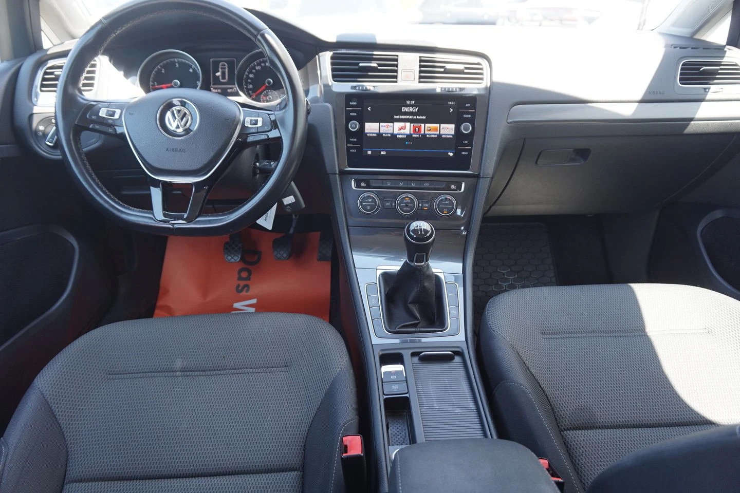 VW Golf Variant Comfortline 1.6TDI BMT - изображение 5