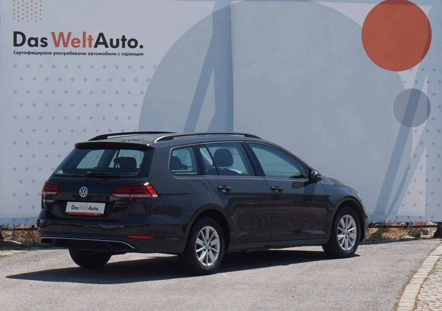 VW Golf Variant Comfortline 1.6TDI BMT - изображение 2