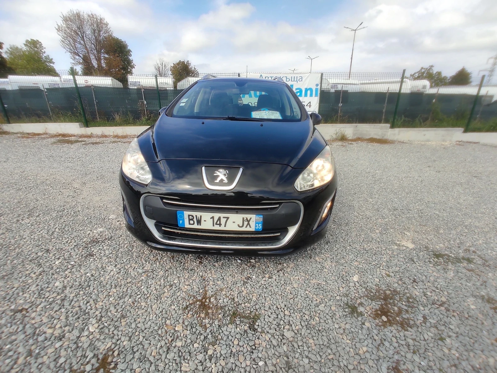 Peugeot 308 1.6 E-HDi /FACELIFTE/ 92 K.C./EURO 5 - изображение 3