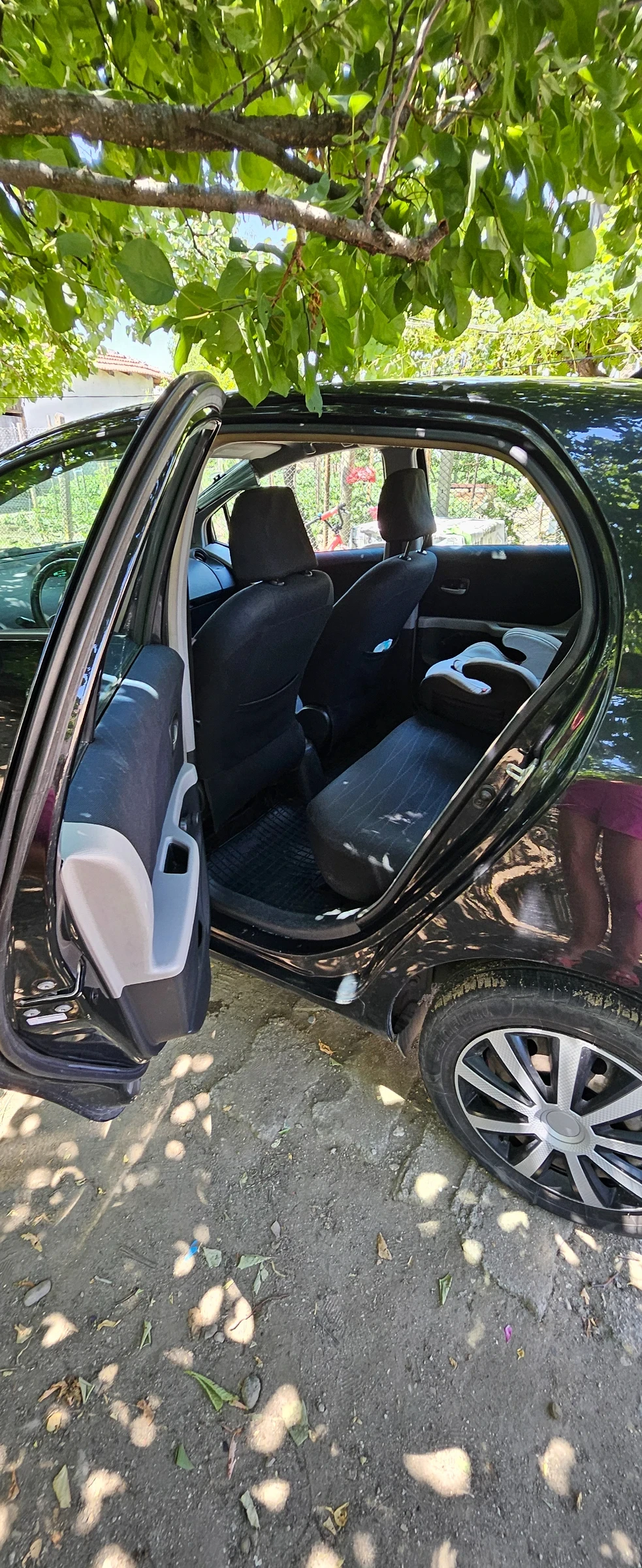 Toyota Yaris  - изображение 4