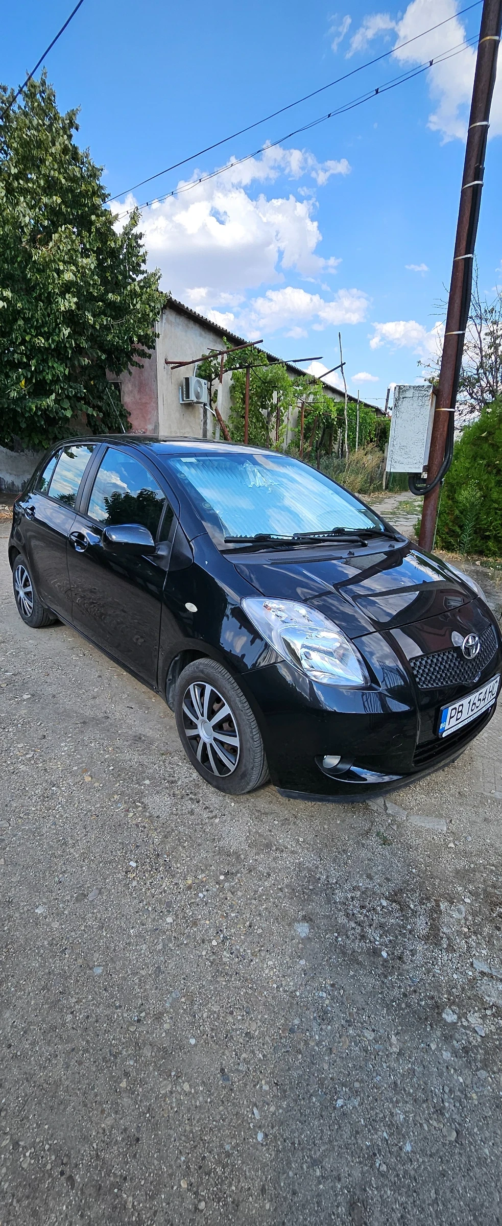 Toyota Yaris  - изображение 2