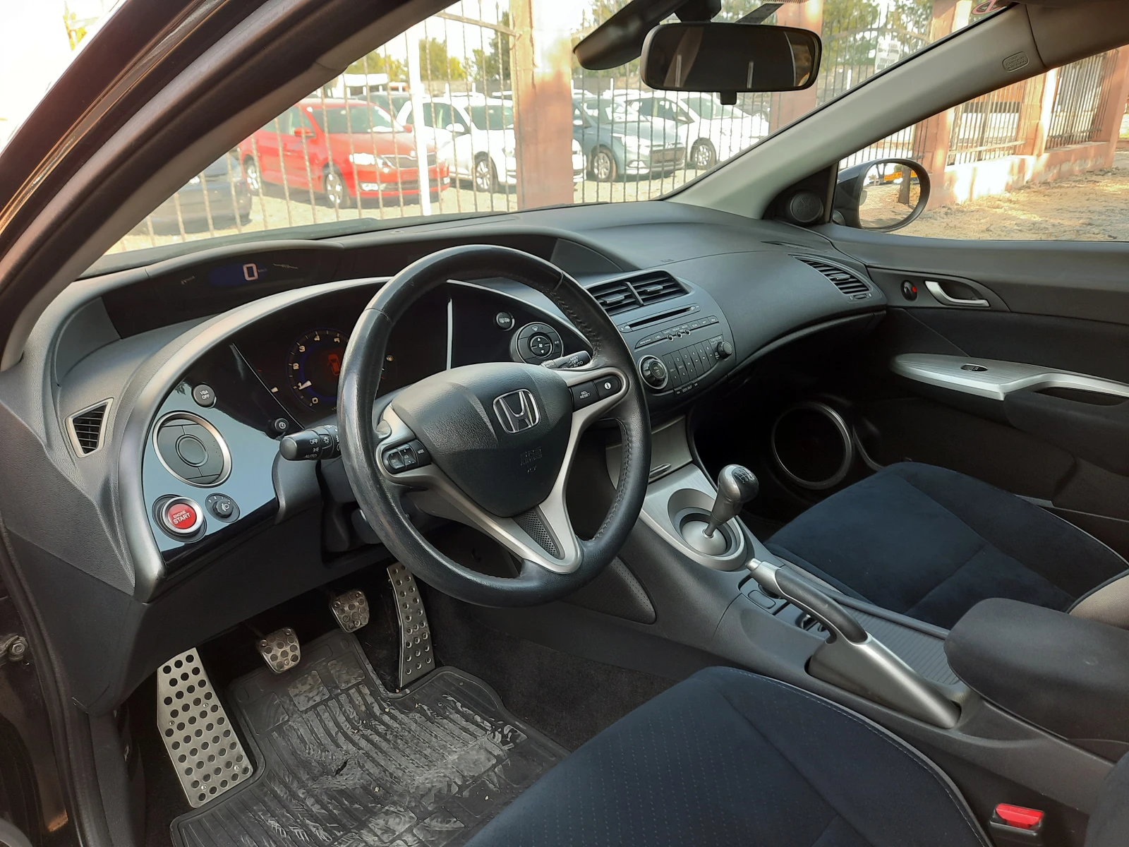 Honda Civic 1.4i - изображение 8