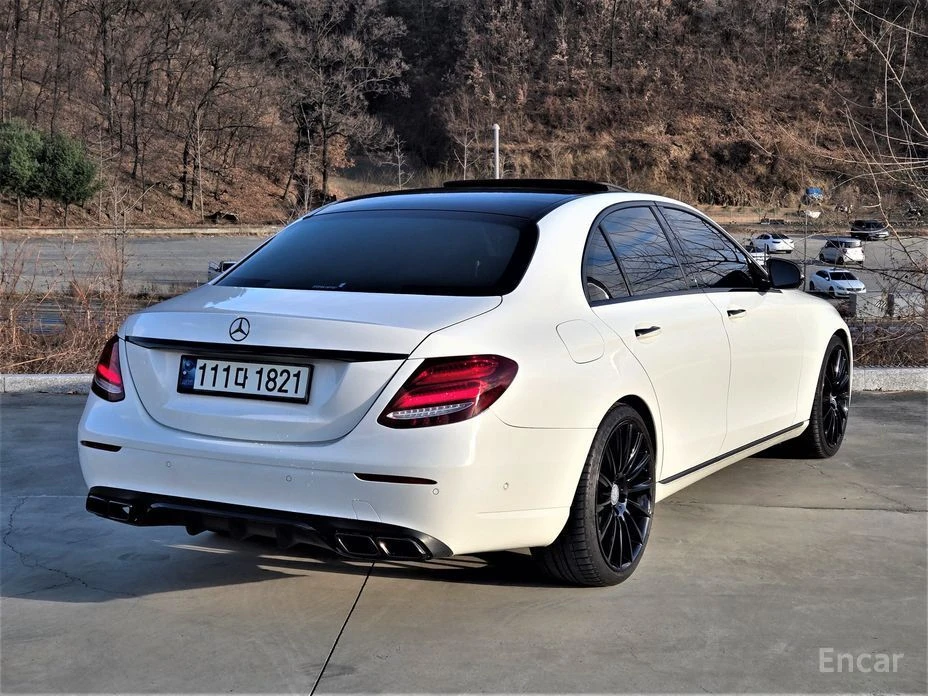 Mercedes-Benz E 220  - изображение 3