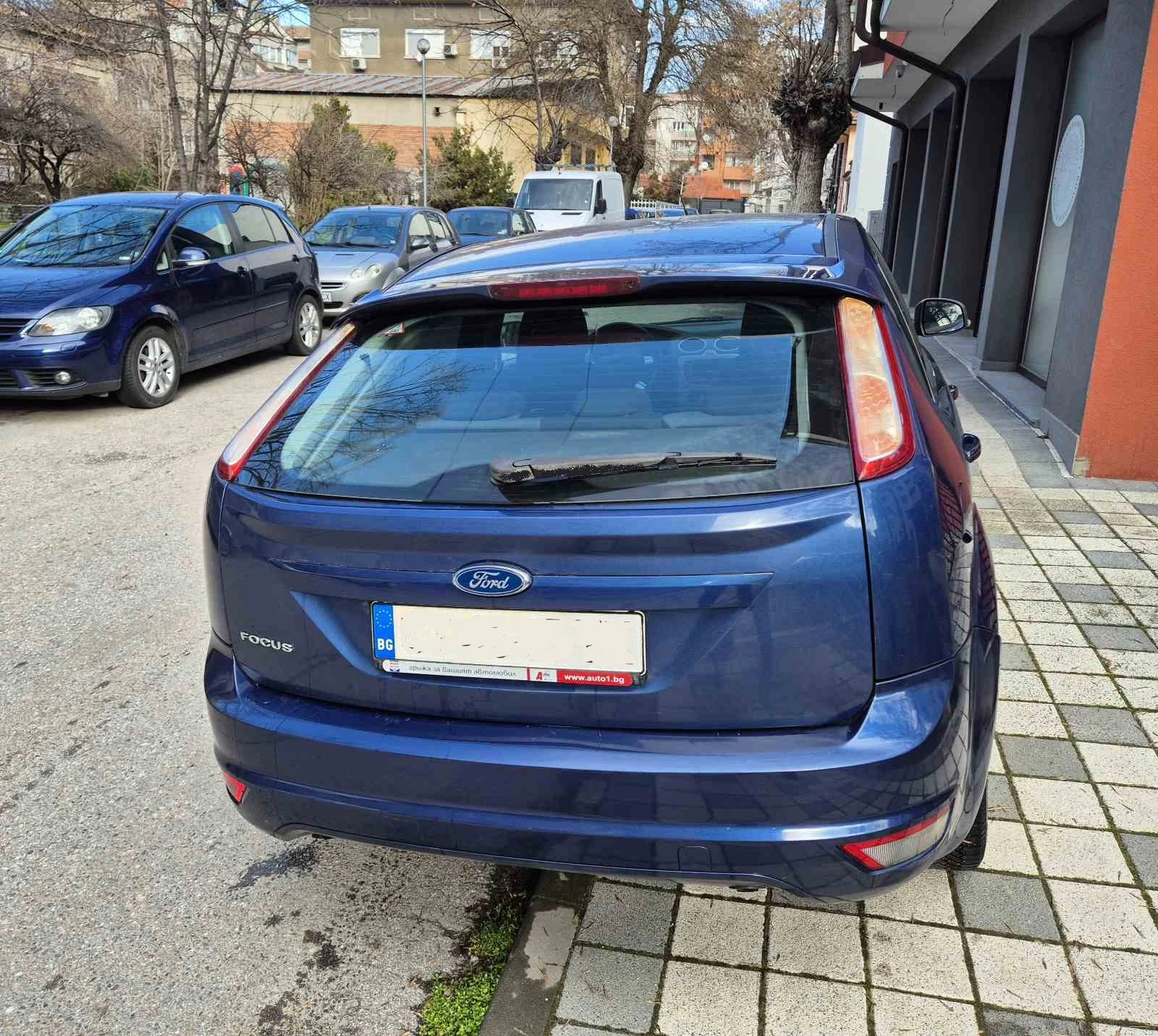 Ford Focus 1.8i GAZ Navi, снимка 4 - Автомобили и джипове - 54086514