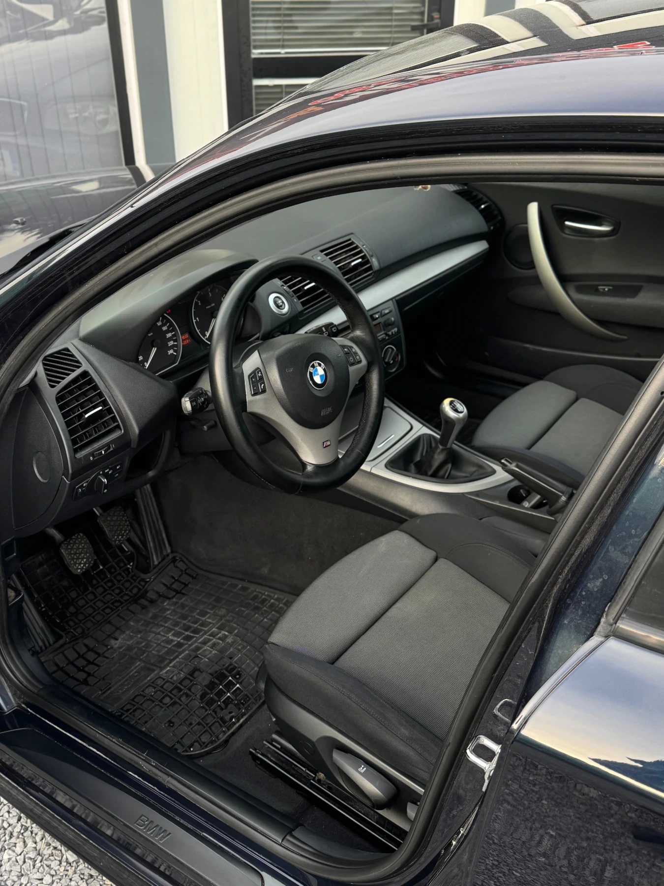 BMW 118 118d 122к.с ОБСЛУЖЕНА , снимка 6 - Автомобили и джипове - 54479219