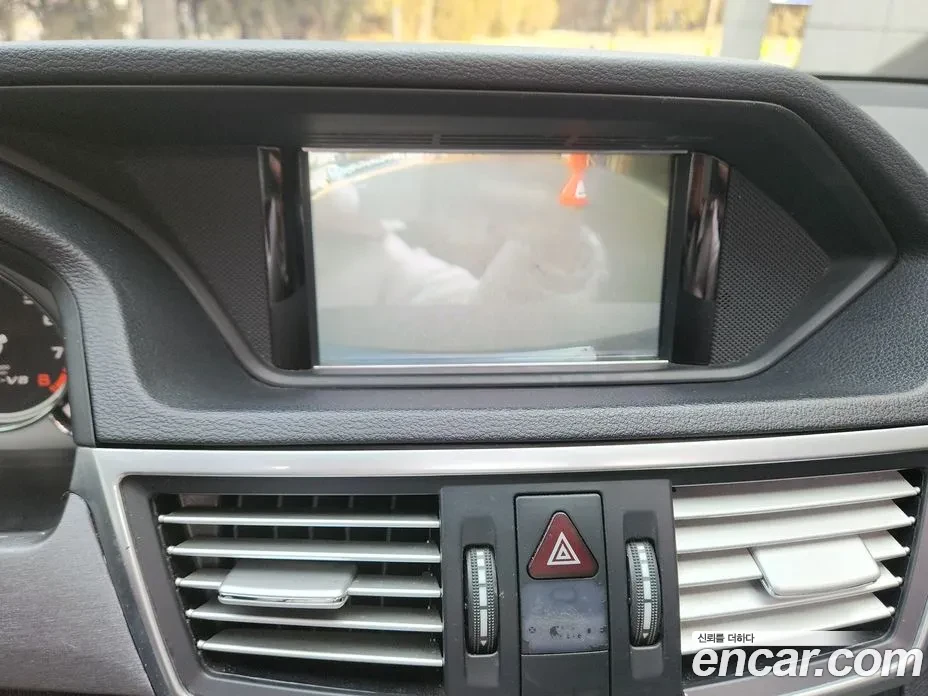 Mercedes-Benz E 63 AMG �������| ����| ���������! | Mobile.bg � ����������� 12