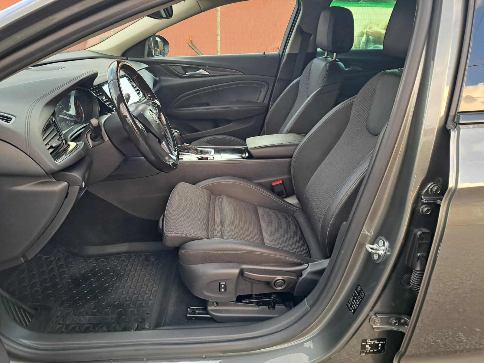 Opel Insignia 1.5T GRAND SPORT-FUL EKSTRI, снимка 12 - Автомобили и джипове - 54663563