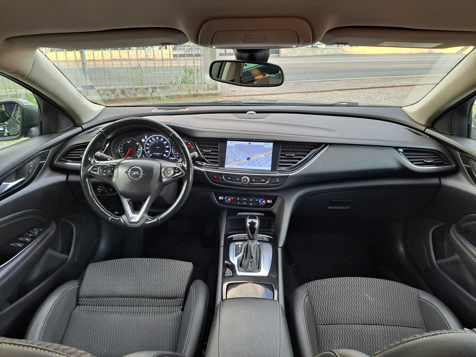 Opel Insignia 1.5T GRAND SPORT-FUL EKSTRI, снимка 13 - Автомобили и джипове - 54663563