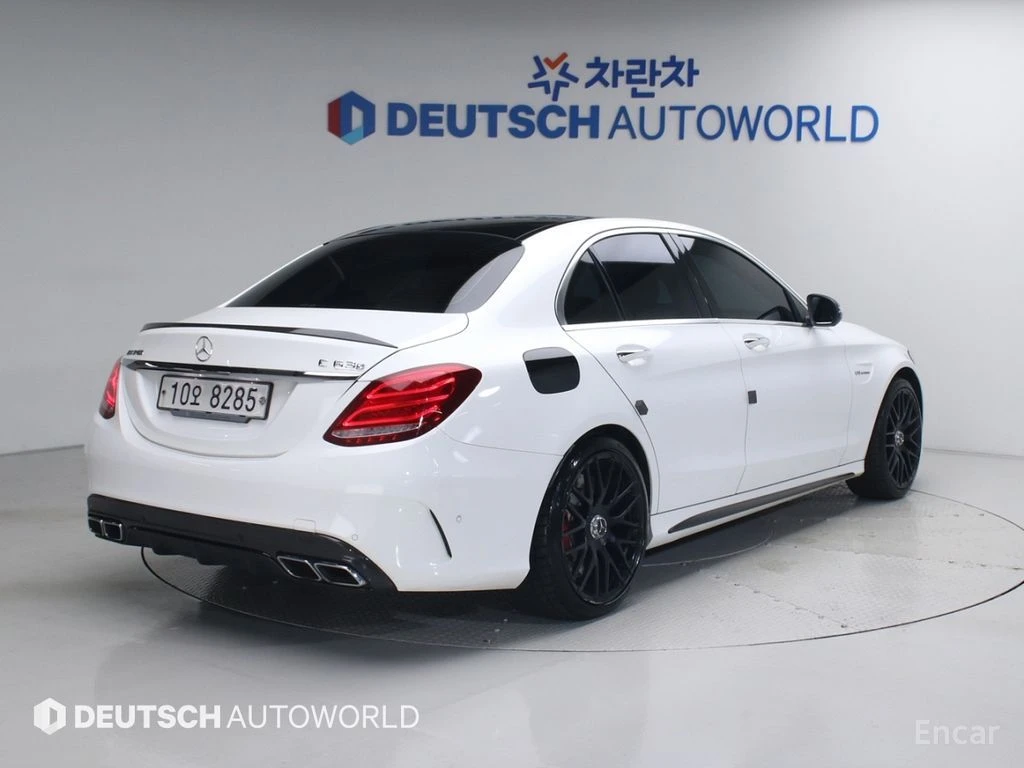 Mercedes-Benz C 63 AMG S* CARBON* 3D* BURMESTER* LANE* ASSIST* , снимка 2 - Автомобили и джипове - 54683531