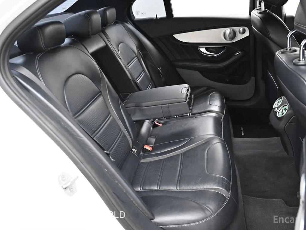 Mercedes-Benz C 63 AMG S* CARBON* 3D* BURMESTER* LANE* ASSIST* , снимка 14 - Автомобили и джипове - 54683531