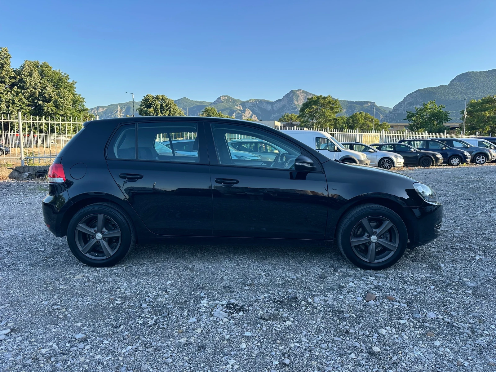 VW Golf 1.2TSI 86kc, снимка 2 - Автомобили и джипове - 54711162