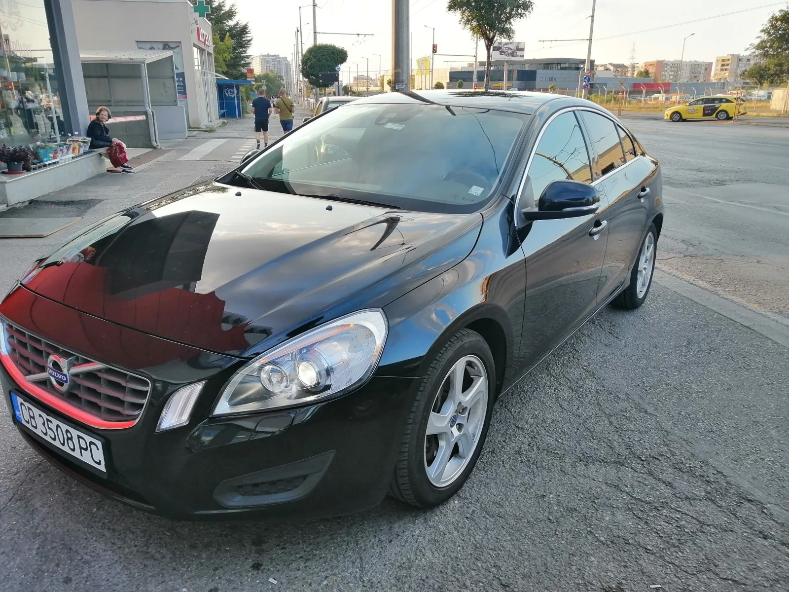 Volvo S60 2.0Т, снимка 5 - Автомобили и джипове - 54721456
