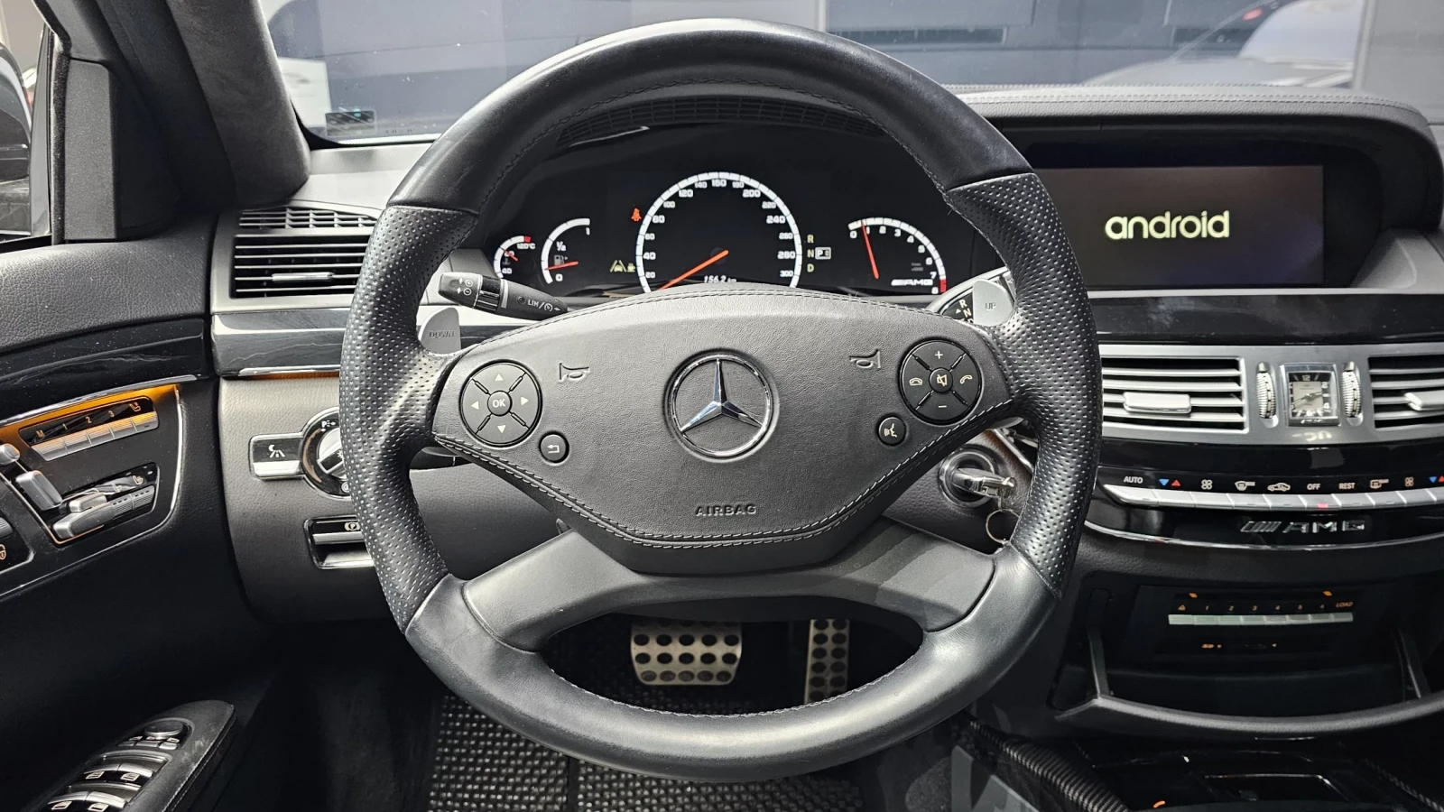 Mercedes-Benz S 63 AMG !УНИКАТ! !360CAM! !NIGHT VISSION!, снимка 12 - Автомобили и джипове - 54925086