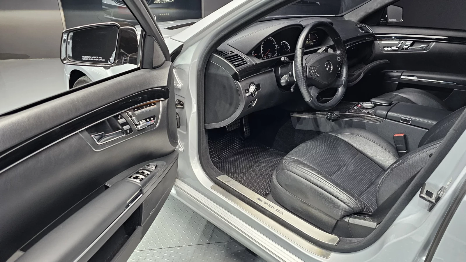 Mercedes-Benz S 63 AMG !УНИКАТ! !360CAM! !NIGHT VISSION!, снимка 10 - Автомобили и джипове - 54925086