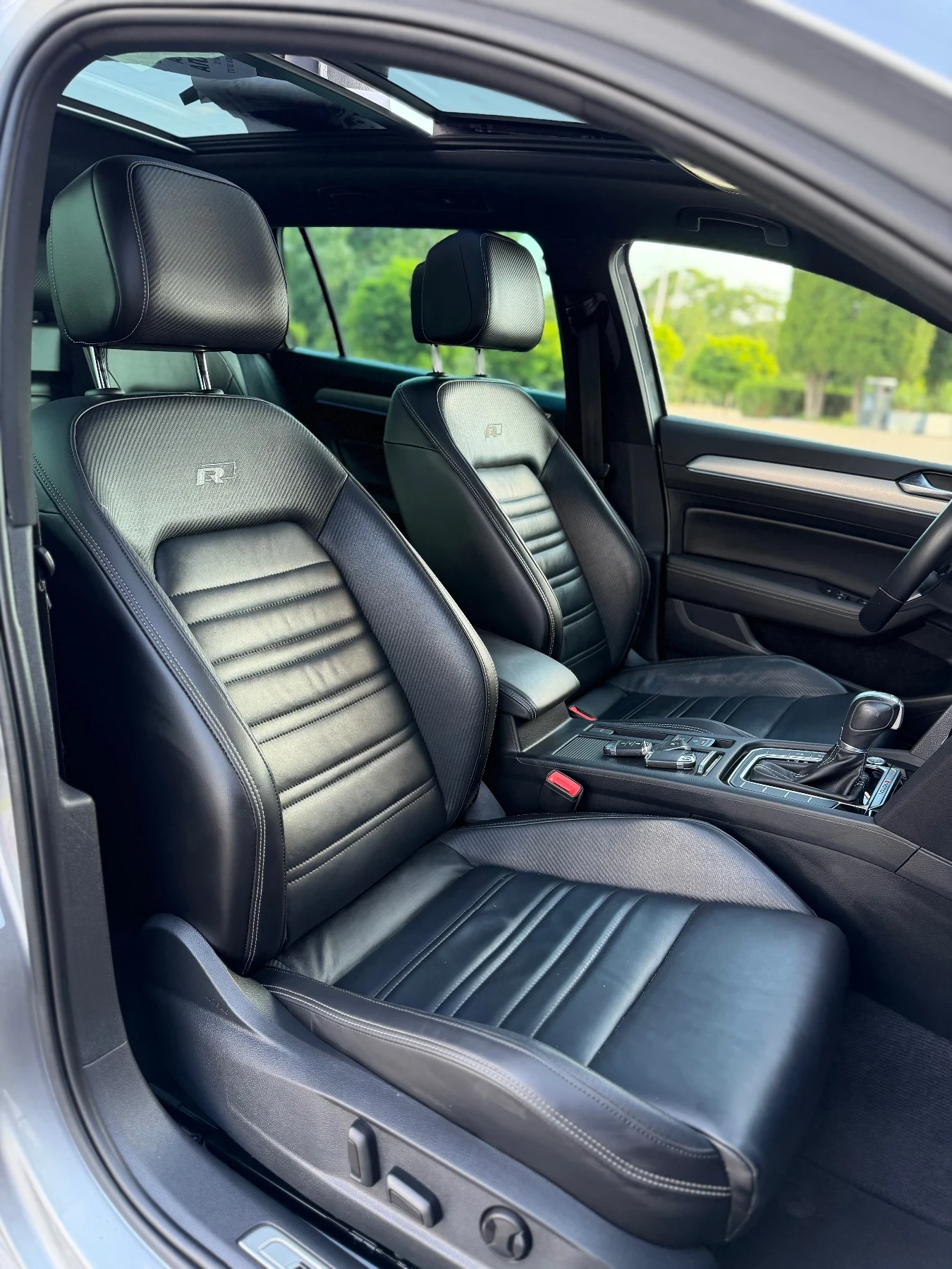 VW Passat 2.0tdi 4motion 239кс Rline Дигитал Печка Памет 8дж, снимка 10 - Автомобили и джипове - 55236641