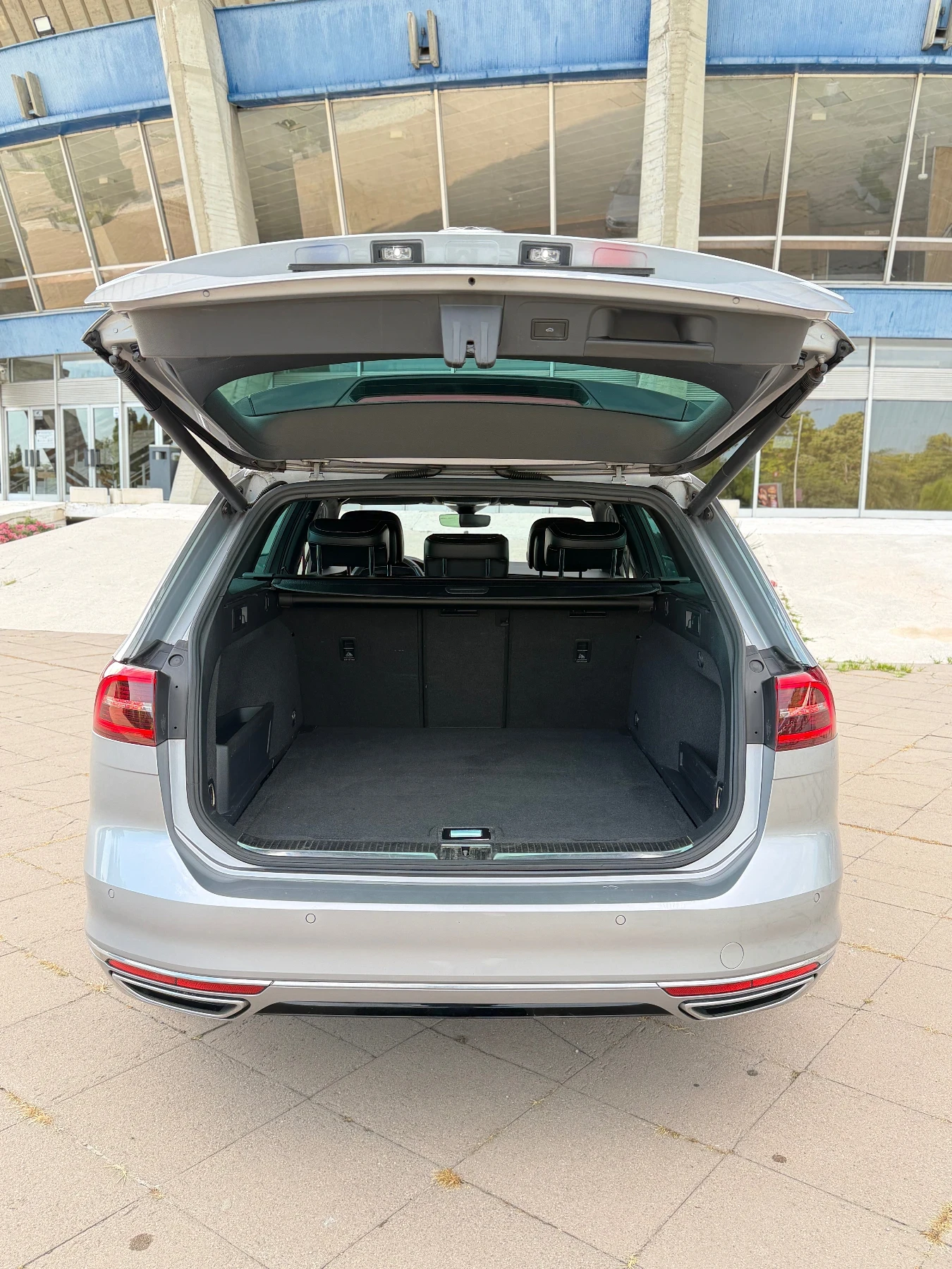 VW Passat 2.0tdi 4motion 239кс Rline Дигитал Печка Памет 8дж, снимка 6 - Автомобили и джипове - 55236641