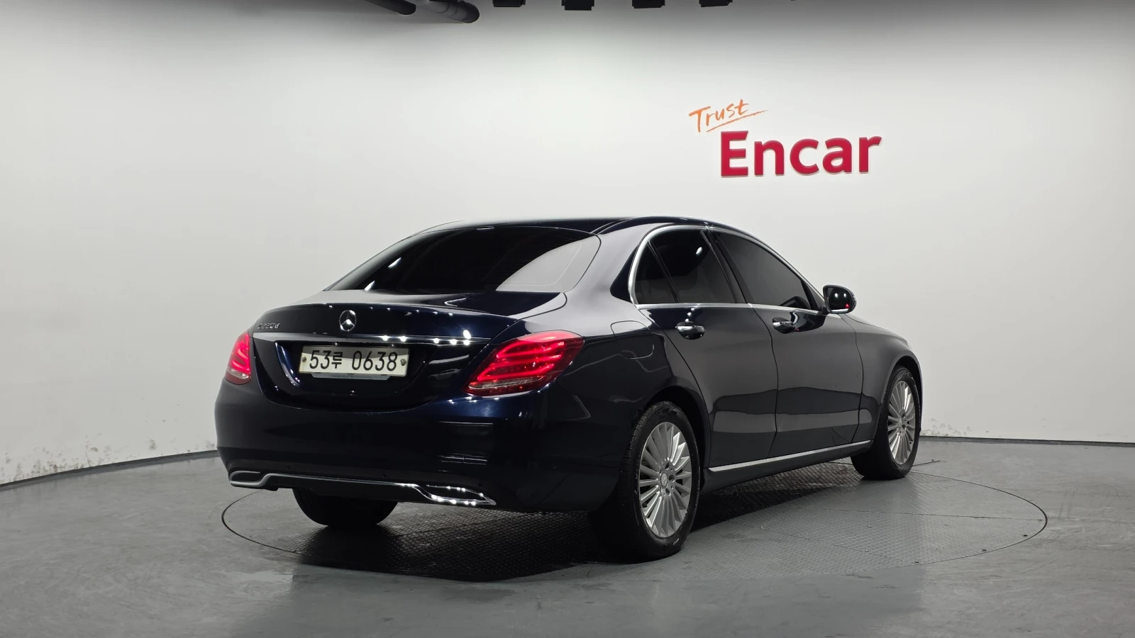 Mercedes-Benz C 220 Exclusive * ПОДГРЕВ * М. Точка * HUD * KAMEPA* ЛЮК, снимка 2 - Автомобили и джипове - 55262931