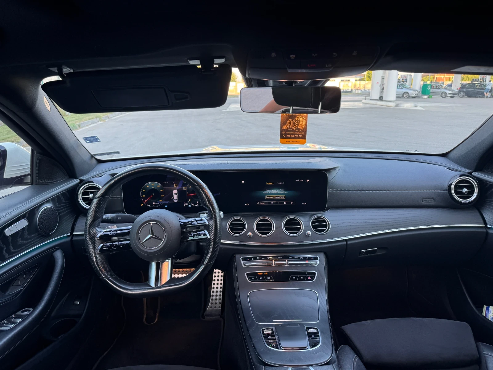 Mercedes-Benz E 220, снимка 5 - Автомобили и джипове - 55513729