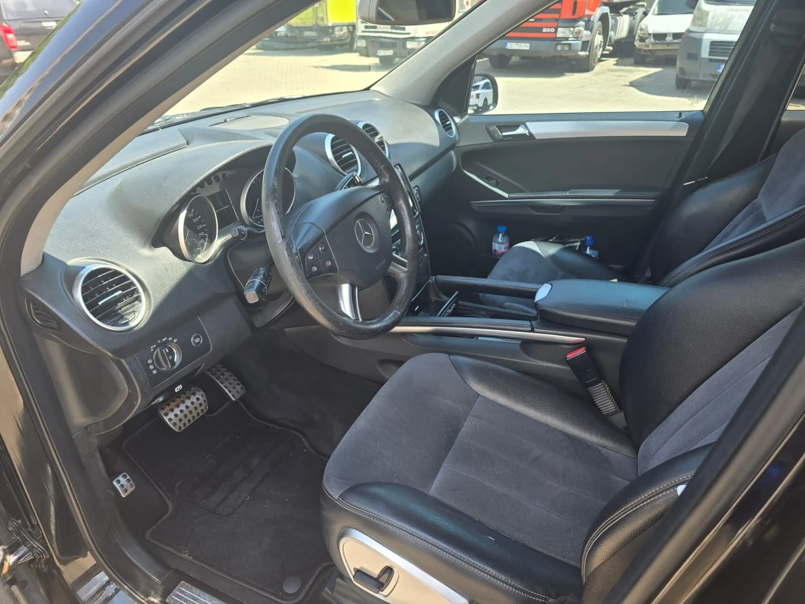 Mercedes-Benz 320, снимка 10 - Автомобили и джипове - 55613629