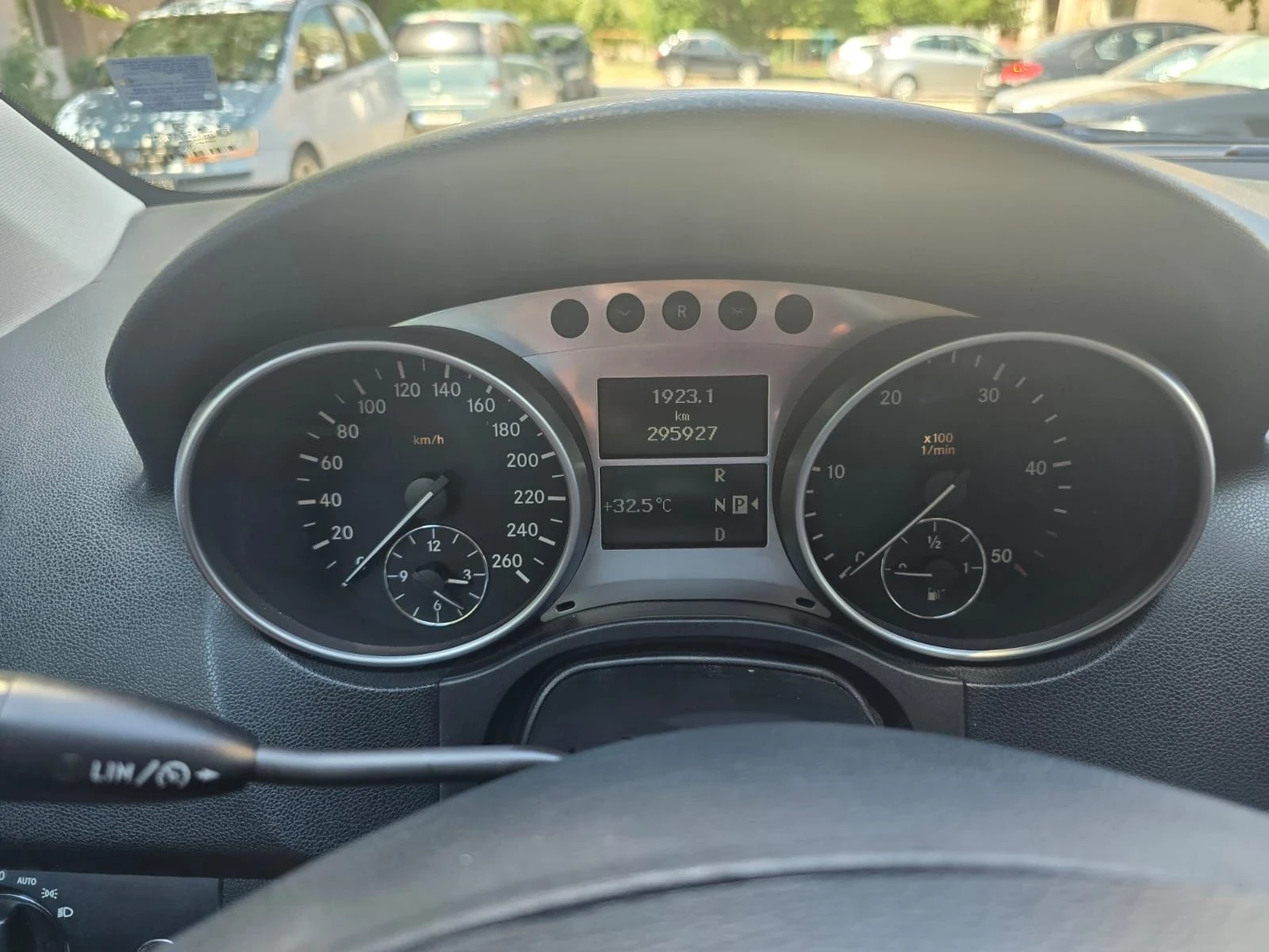 Mercedes-Benz 320, снимка 15 - Автомобили и джипове - 55613629