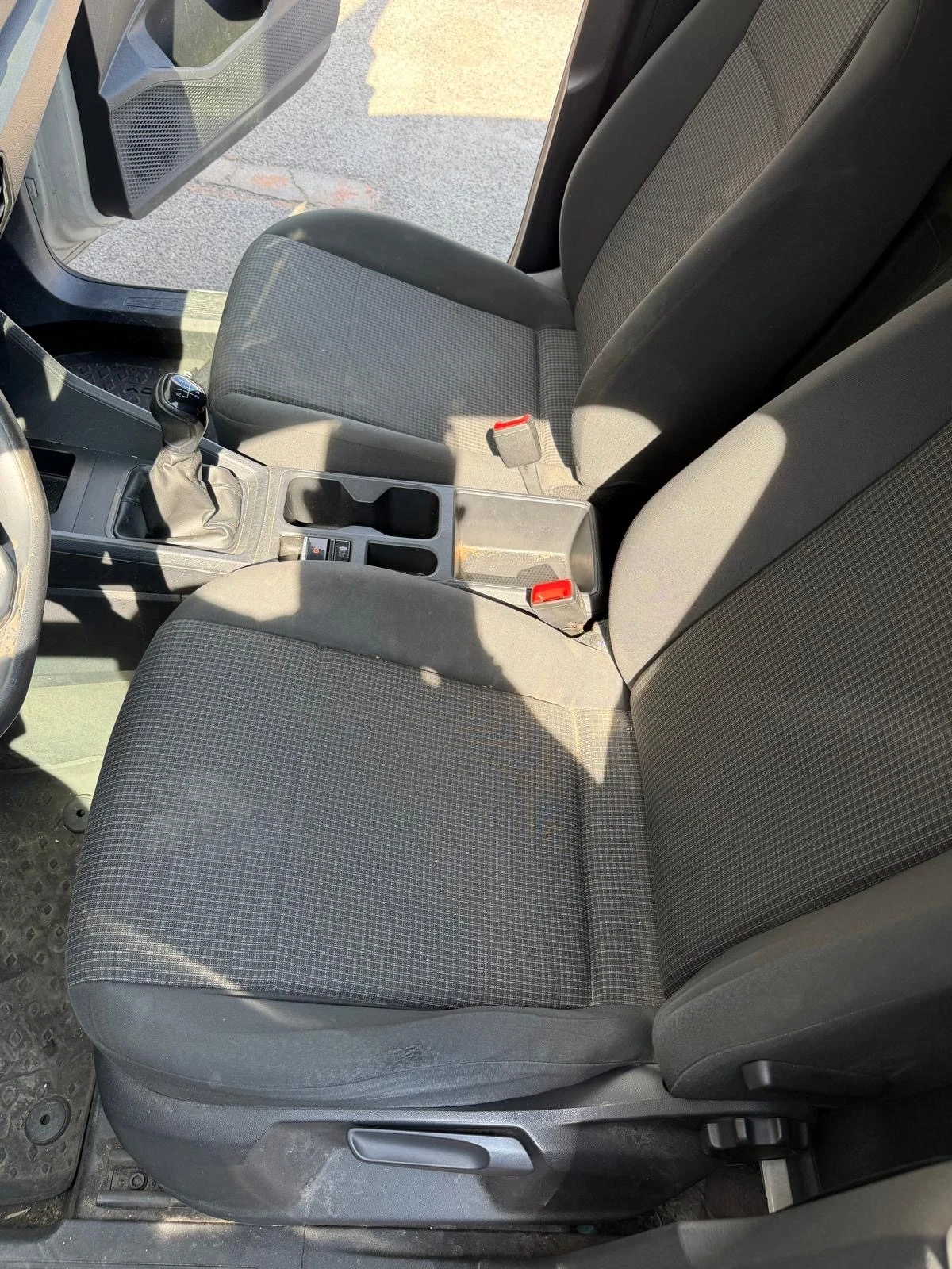 VW Caddy MAXI* 2.0TDI 102hp* 172000km* NAVI* ДДС, снимка 8 - Автомобили и джипове - 55709934